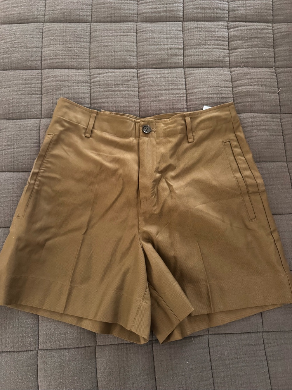 Women's High-Rise Casual Shorts in Olive Green